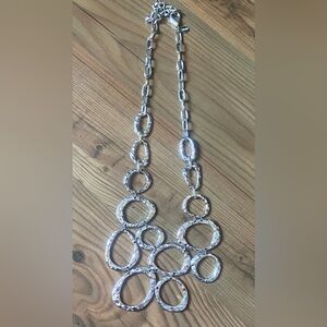 Womens 18” silver necklace
